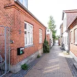 Cozy Located Townhouse In ヴィラ ナクスコウ