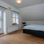 ヴィラ Cozy Located Townhouse In *