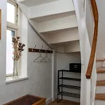 빌라 Cozy Located Townhouse In