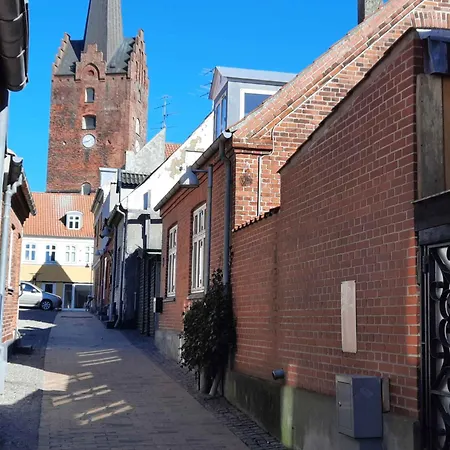 别墅 Cozy Located Townhouse In 纳克斯考