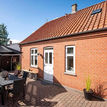 Villa Cozy Located Townhouse In *