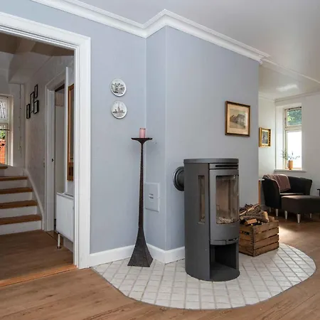 Cozy Located Townhouse In Villa Nakskov