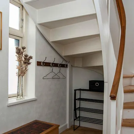 Cozy Located Townhouse In