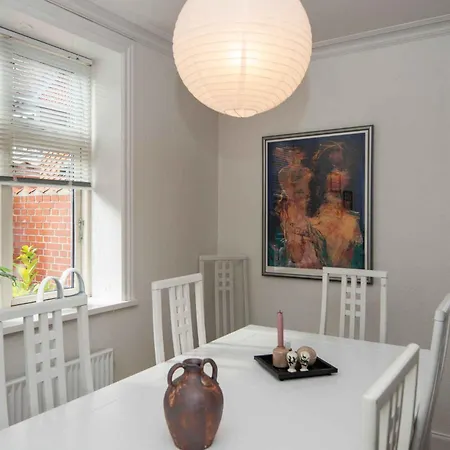 Cozy Located Townhouse In