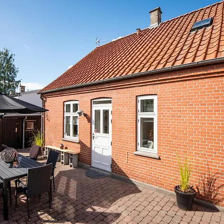 Villa Cozy Located Townhouse In *