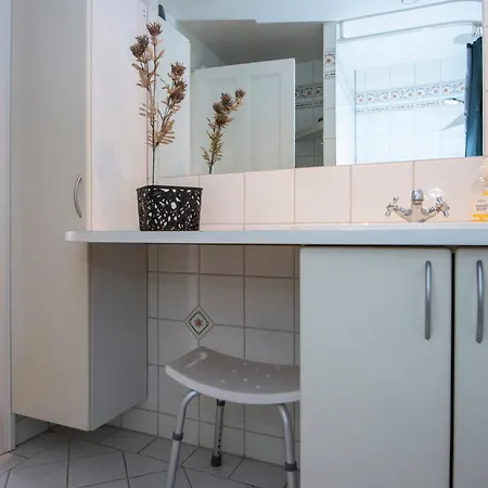 Cozy Located Townhouse In Villa