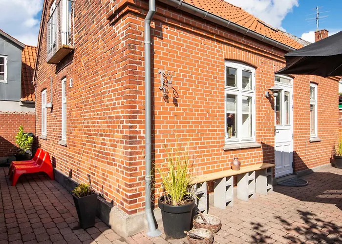 فيلة Cozy Located Townhouse In ناكسكوف